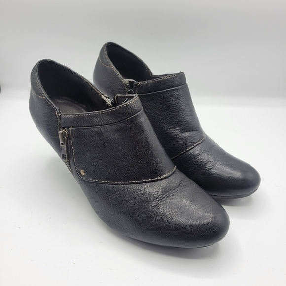 Clarks Bendables leather upper ankle booties size 8 1/2 M - Picture 1 of 16